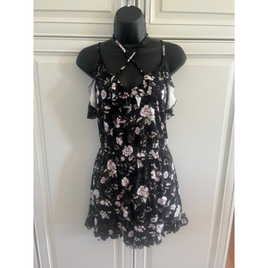 American Eagle Soft & Sexy Romper Floral Ruffle Sleeveless Size Small NWT‎